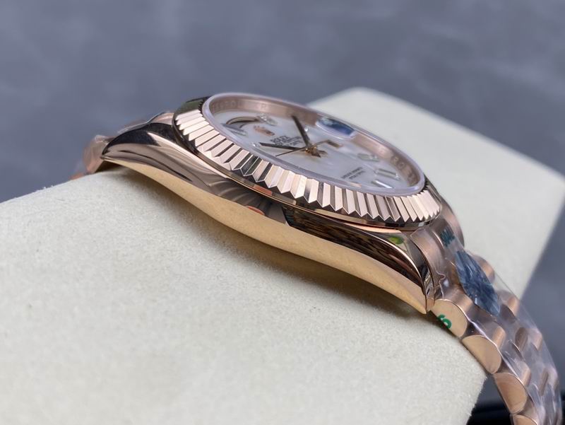 Rolex 40mm 16-Day date (4)