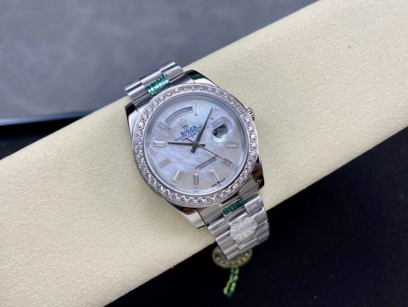 Rolex 40mm 17-day date (6)