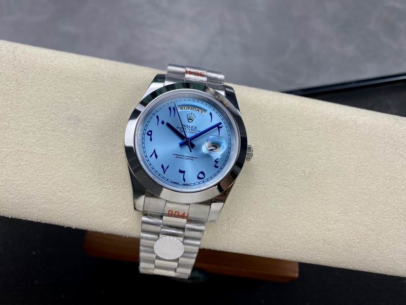 Rolex 40mm 32-Day Date (3)