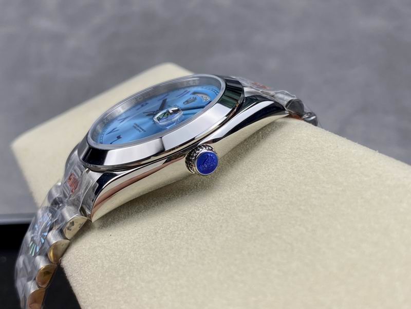 Rolex 40mm 32-Day Date (4)