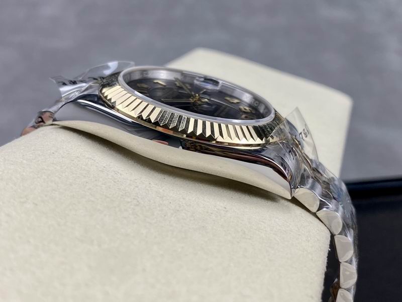 Rolex 41mm 11-Date Just (9)