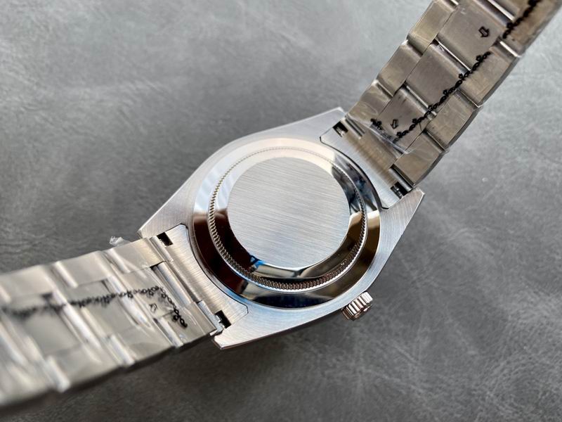 Rolex 42mm 10-Sky Dweller (121)