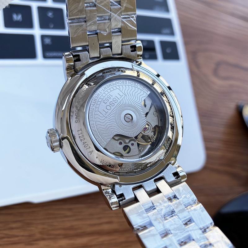 Tissot 40mm 32mm 06 (2)