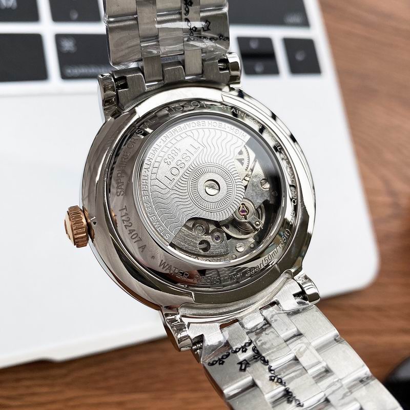 Tissot 40mm 32mm 07 (1)