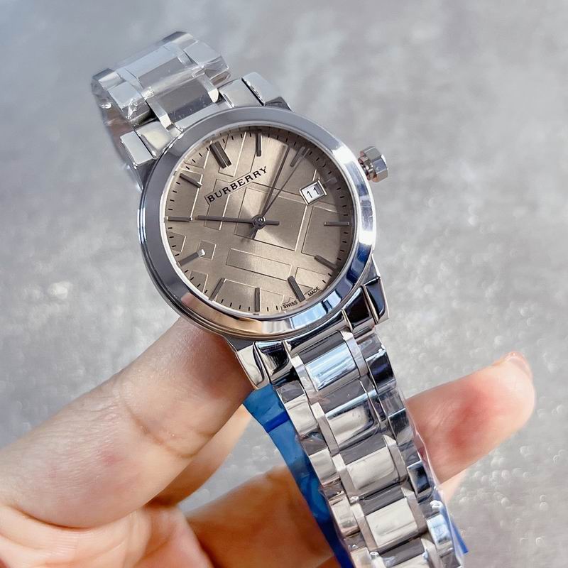 Burberry 34mm 19 (9)