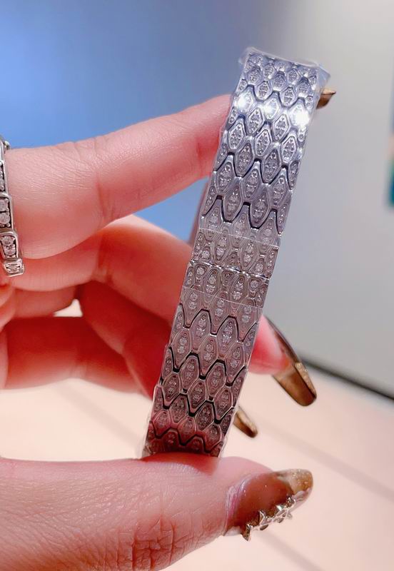 Cartier 20X35mm 40 (3)