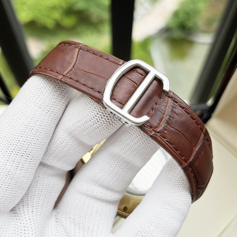 Cartier 44mm 104 (2)