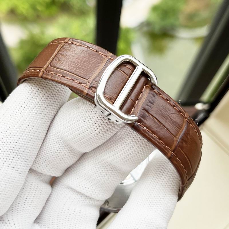 Cartier 44mm 119 (1)