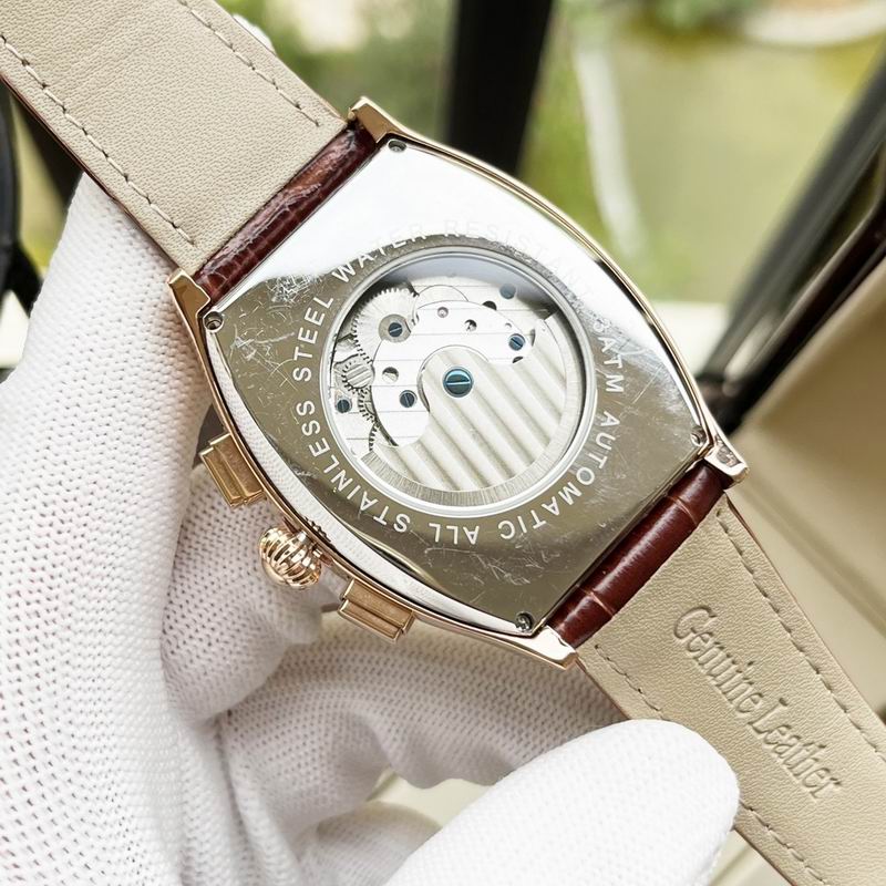 Cartier 44mm 129 (2)