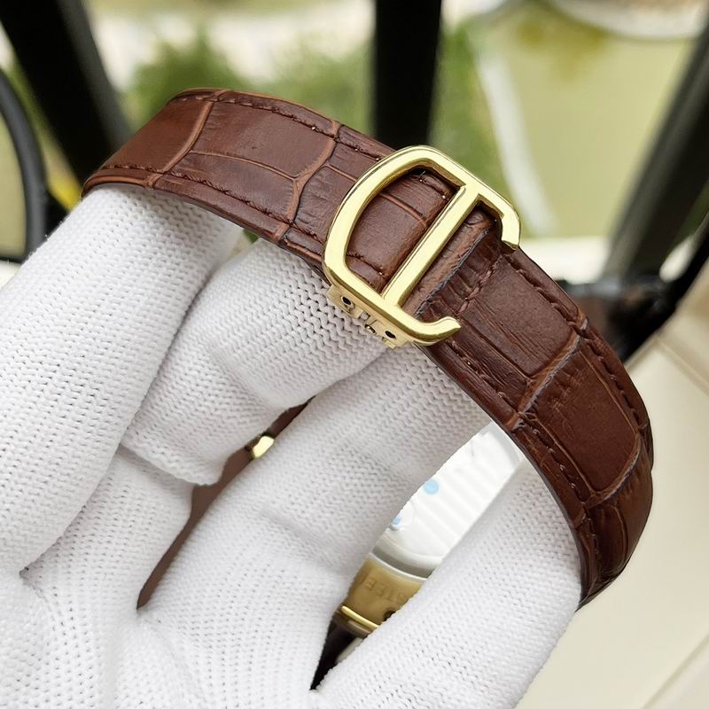 Cartier 44mm 144 (1)