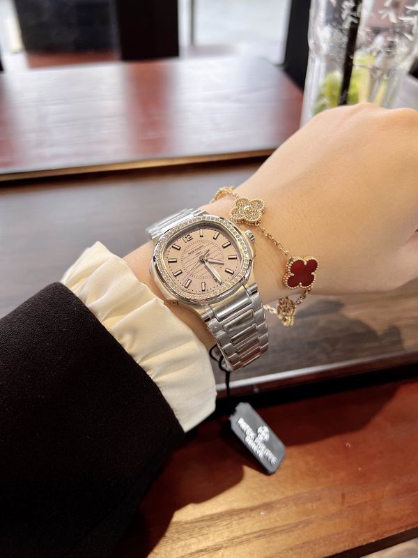 Patek Philippe 35mm 44 (11)