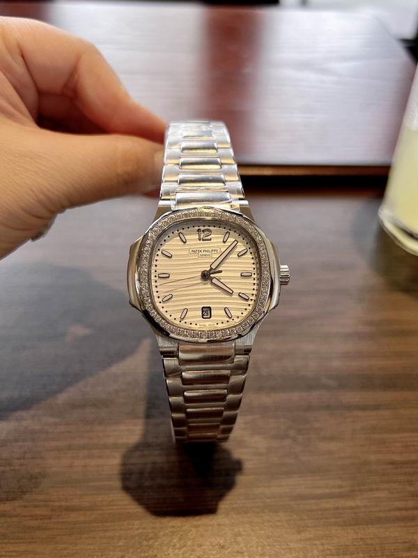 Patek Philippe 35mm 44 (15)