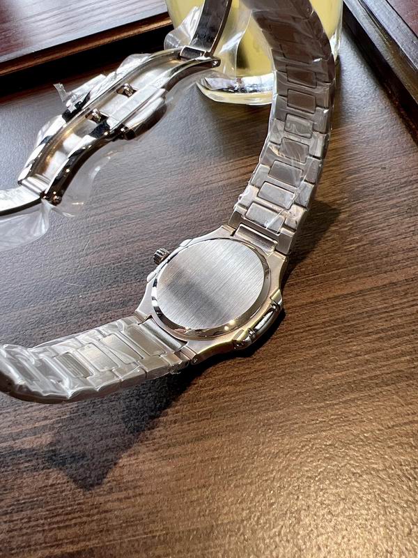 Patek Philippe 35mm 45 (1)