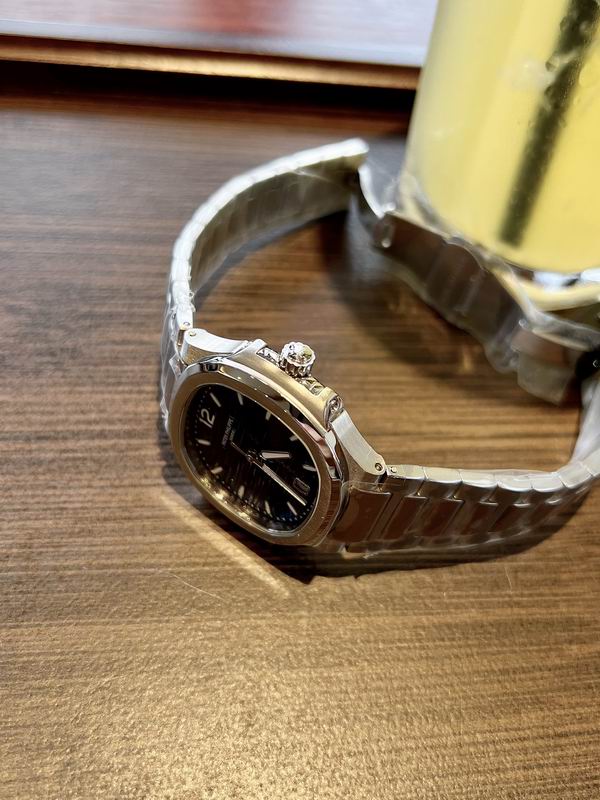 Patek Philippe 35mm 45 (21)