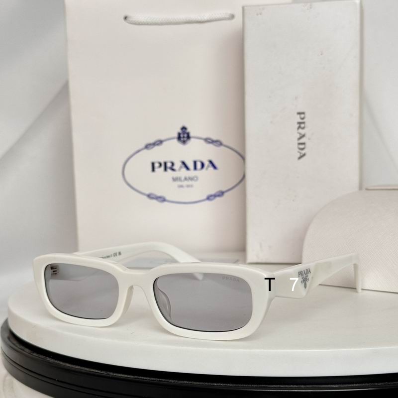 Prada PRB06S 53 20-145 e03