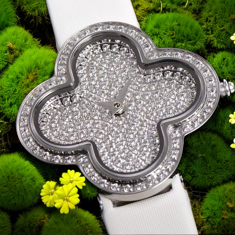 Van Cleef & Arpels 27mm 16 (31)