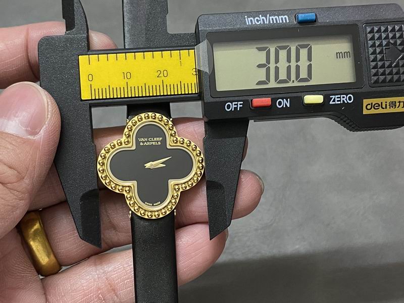Van Cleef & Arpels 30mm 10 (2)
