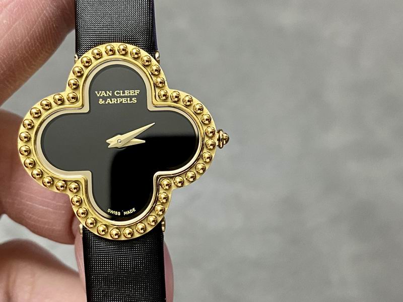 Van Cleef & Arpels 30mm 10 (9)