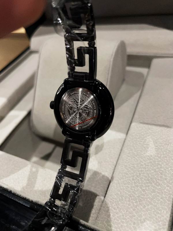 Versace 36mm 68 (24)
