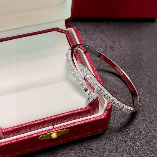 Cartier bracelet 11lyh151 (2)