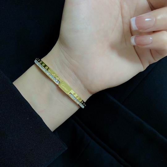 Cartier bracelet 11lyh154 (8)