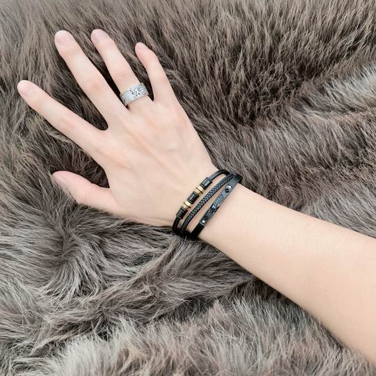 Cartier bracelet 11lyh181 (8)