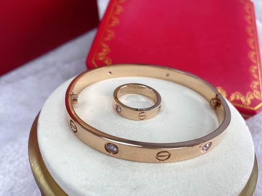 Cartier suits 11lyh19 (3)