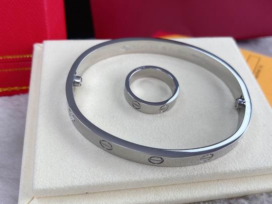 Cartier suits 11lyh21 (1)