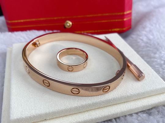 Cartier suits 11lyh22 (2)