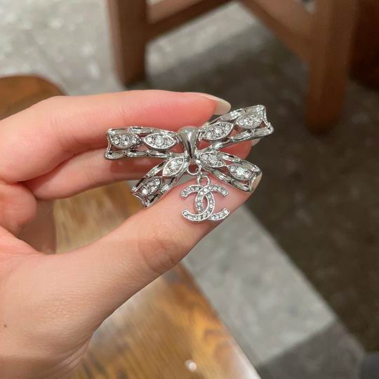 Chanel Brooch 11lyh17 (2)
