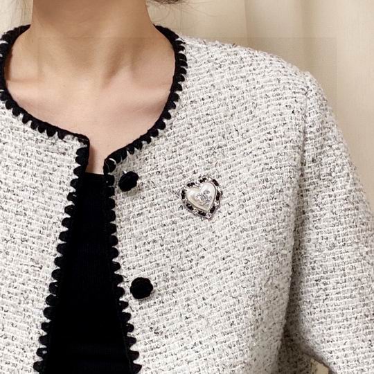 Chanel Brooch 11lyh18 (8)