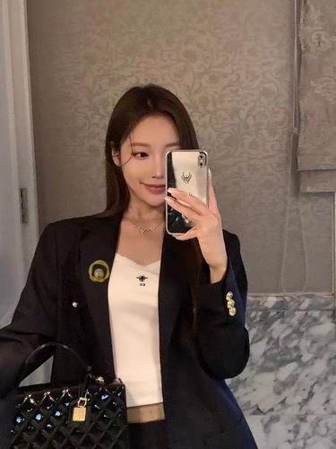 Chanel Brooch 11lyh23 (7)