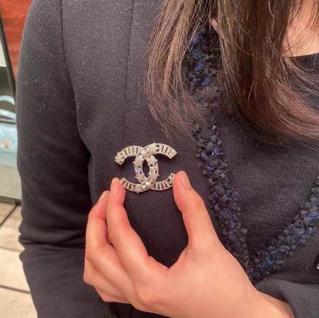 Chanel Brooch 11lyh71 (5)