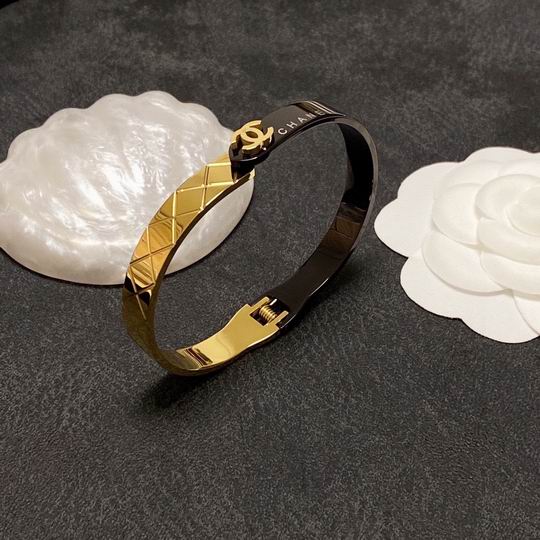 Chanel bracelet 11lyh107 (3)