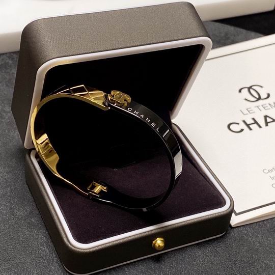 Chanel bracelet 11lyh107 (5)