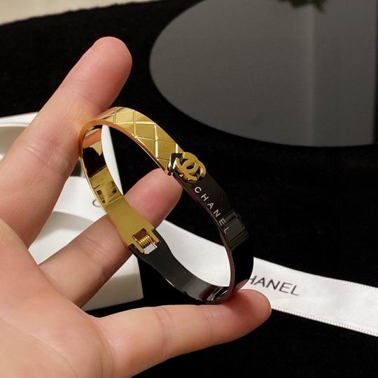 Chanel bracelet 11lyh107 (8)