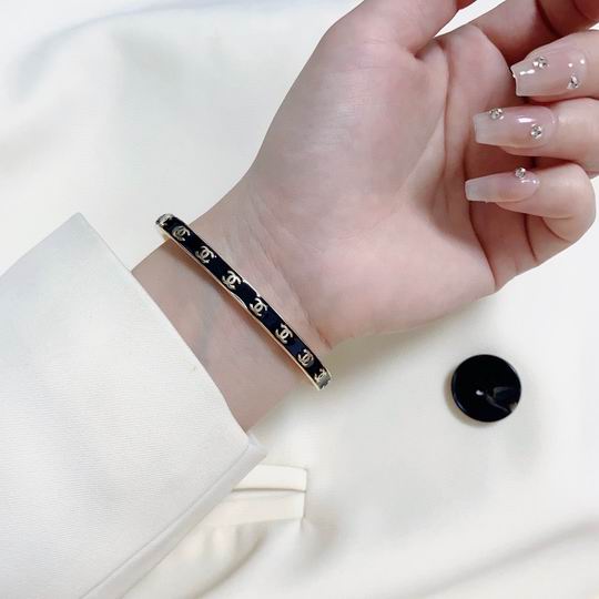 Chanel bracelet 11lyh116 (7)