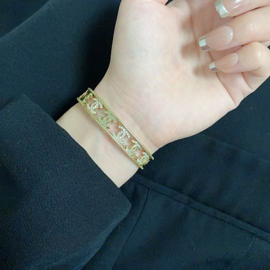 Chanel bracelet 11lyh117 (7)