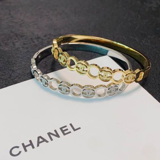 Chanel bracelet 11lyh130 (1)