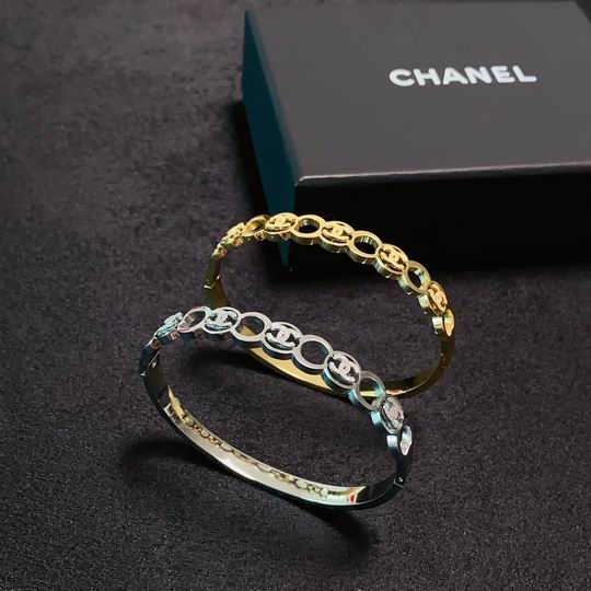 Chanel bracelet 11lyh130 (9)