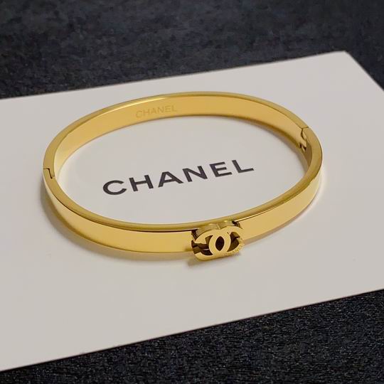 Chanel bracelet 11lyh136 (2)