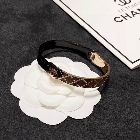 Chanel bracelet 11lyh138 (3)