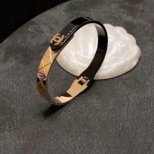 Chanel bracelet 11lyh138 (4)