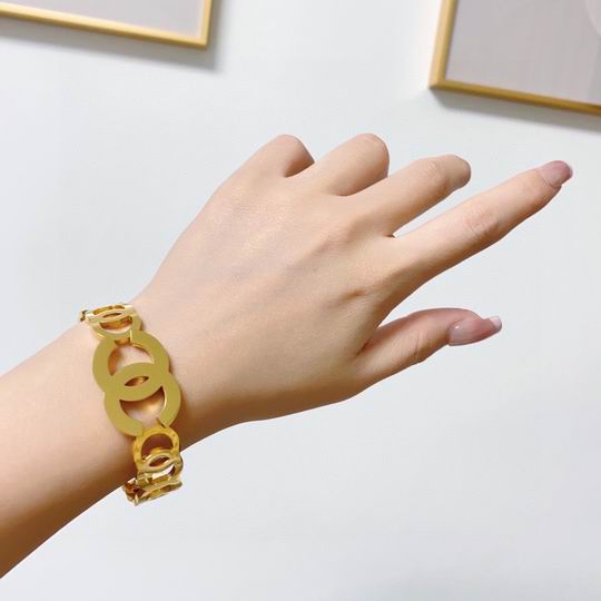 Chanel bracelet 11lyh140 (6)