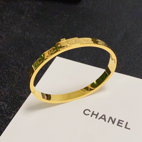 Chanel bracelet 11lyh148 (3)