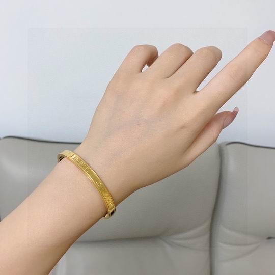 Chanel bracelet 11lyh151 (8)