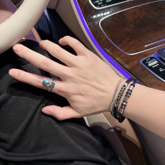 Chanel bracelet 11lyh171 (3)