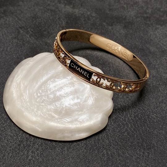Chanel bracelet 11lyh173 (3)
