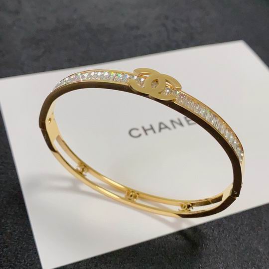 Chanel bracelet 11lyh184 (2)