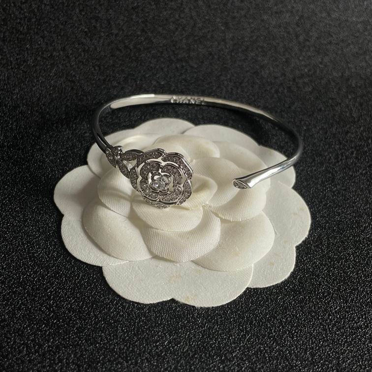 Chanel bracelet 11lyh194 (3)